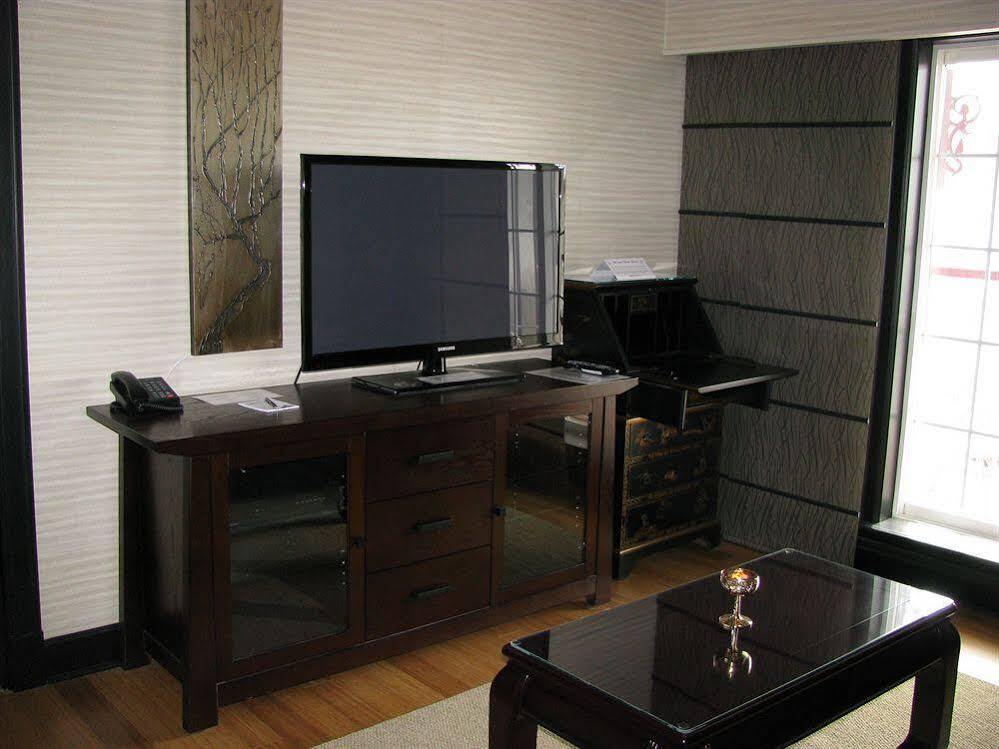 Billy Barker Casino Hotel เควสเนล ภายนอก รูปภาพ